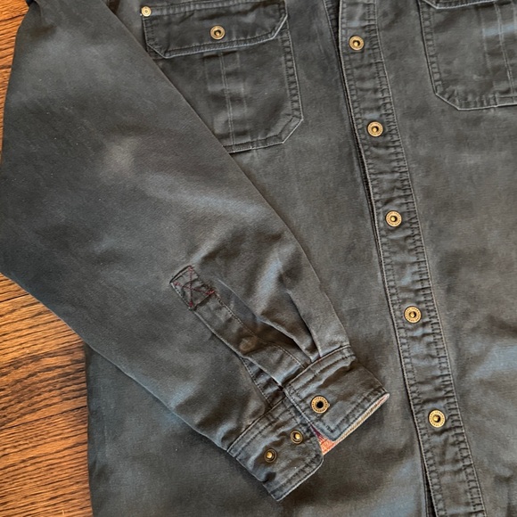 Legendary Whitetails - Picture 4 of 11